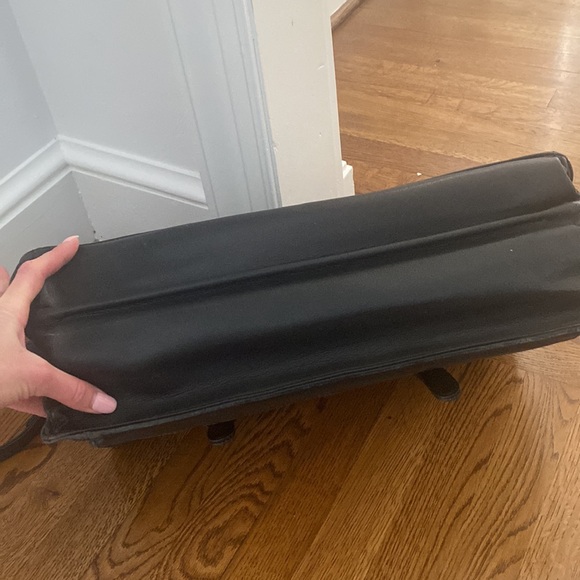 Targus Briefcase - Picture 13 of 13